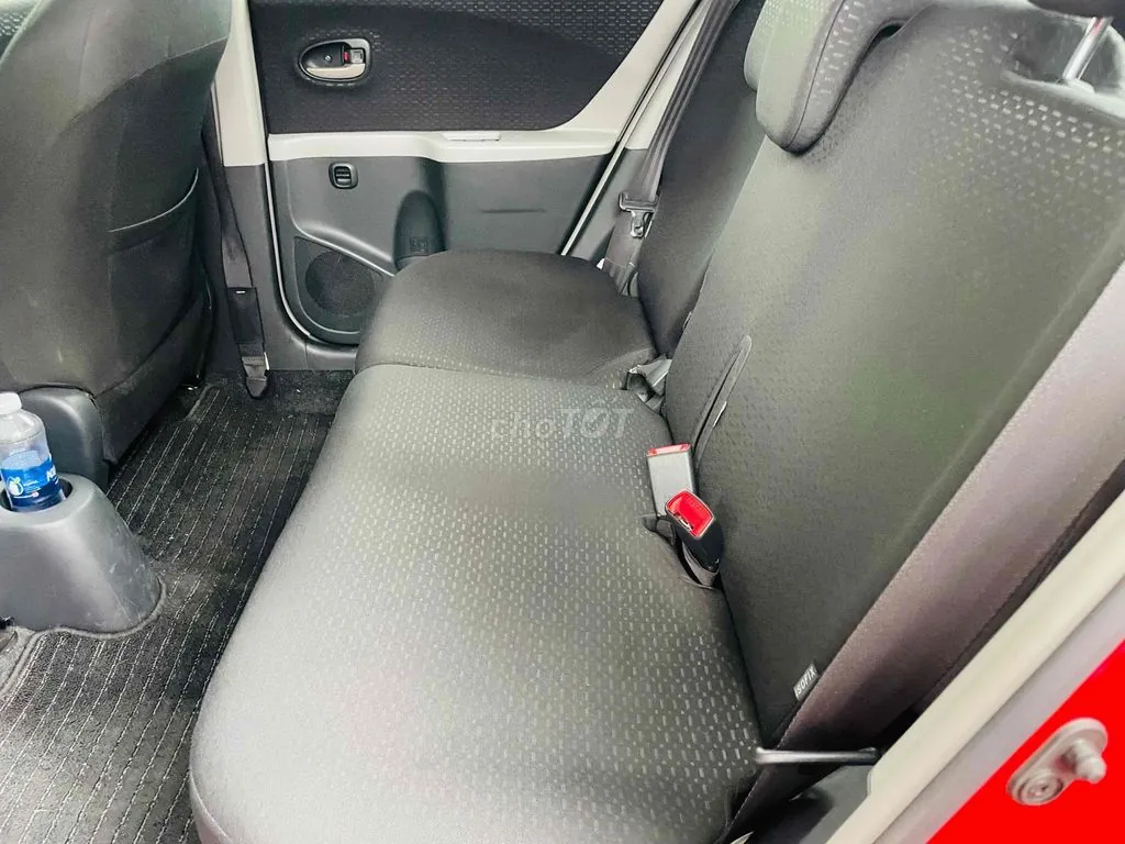 Toyota Yaris 2009 photo 3