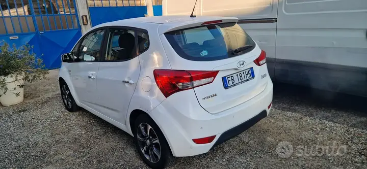 Hyundai Ix20 2015 photo 2