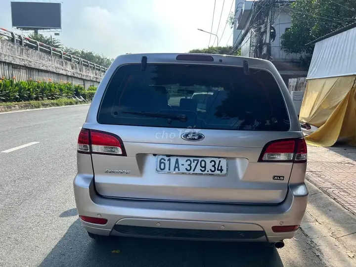 Ford Escape 2011 photo 4