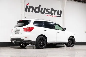 Nissan Pathfinder 2019 photo 3
