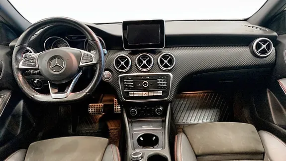 Mercedes-Benz A200 2018 photo 4