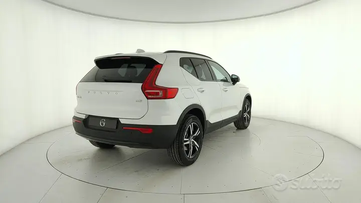 Volvo Xc40 photo 3