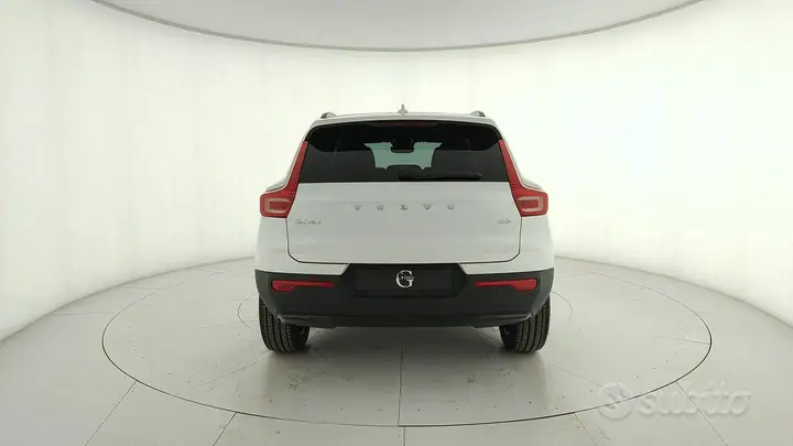 Volvo Xc40 photo 4