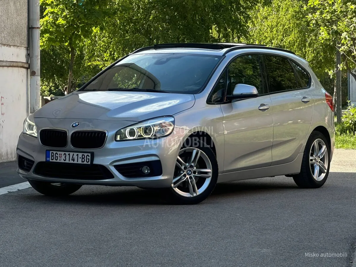 BMW 218