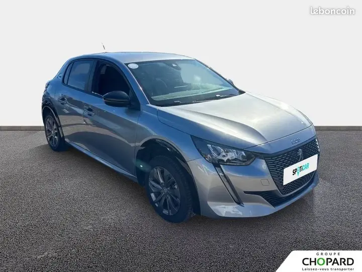 Peugeot 208 2023 photo 3