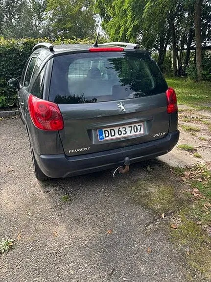 Peugeot 207 2008 photo 3