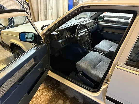 Volvo 740 1988 photo 4