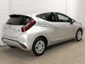 Toyota Aqua 2022 photo 3