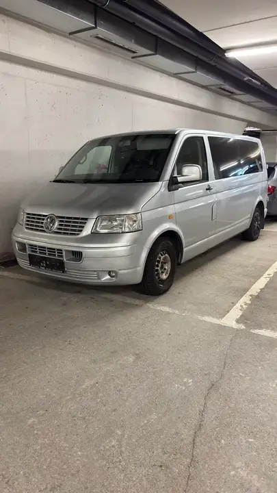 Volkswagen T5 2004 photo 3