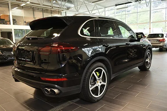 Porsche Cayenne S 2015 photo 5