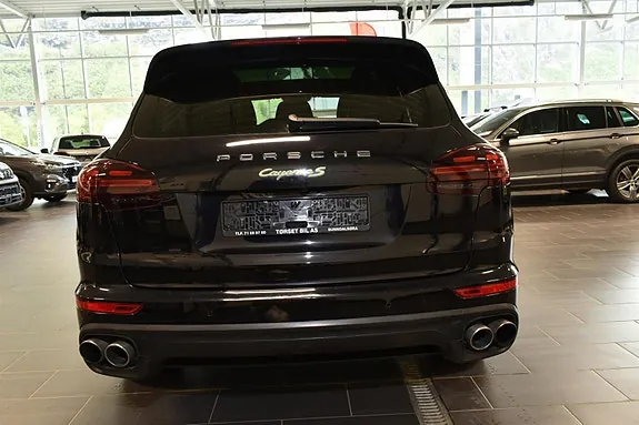 Porsche Cayenne S 2015 photo 4