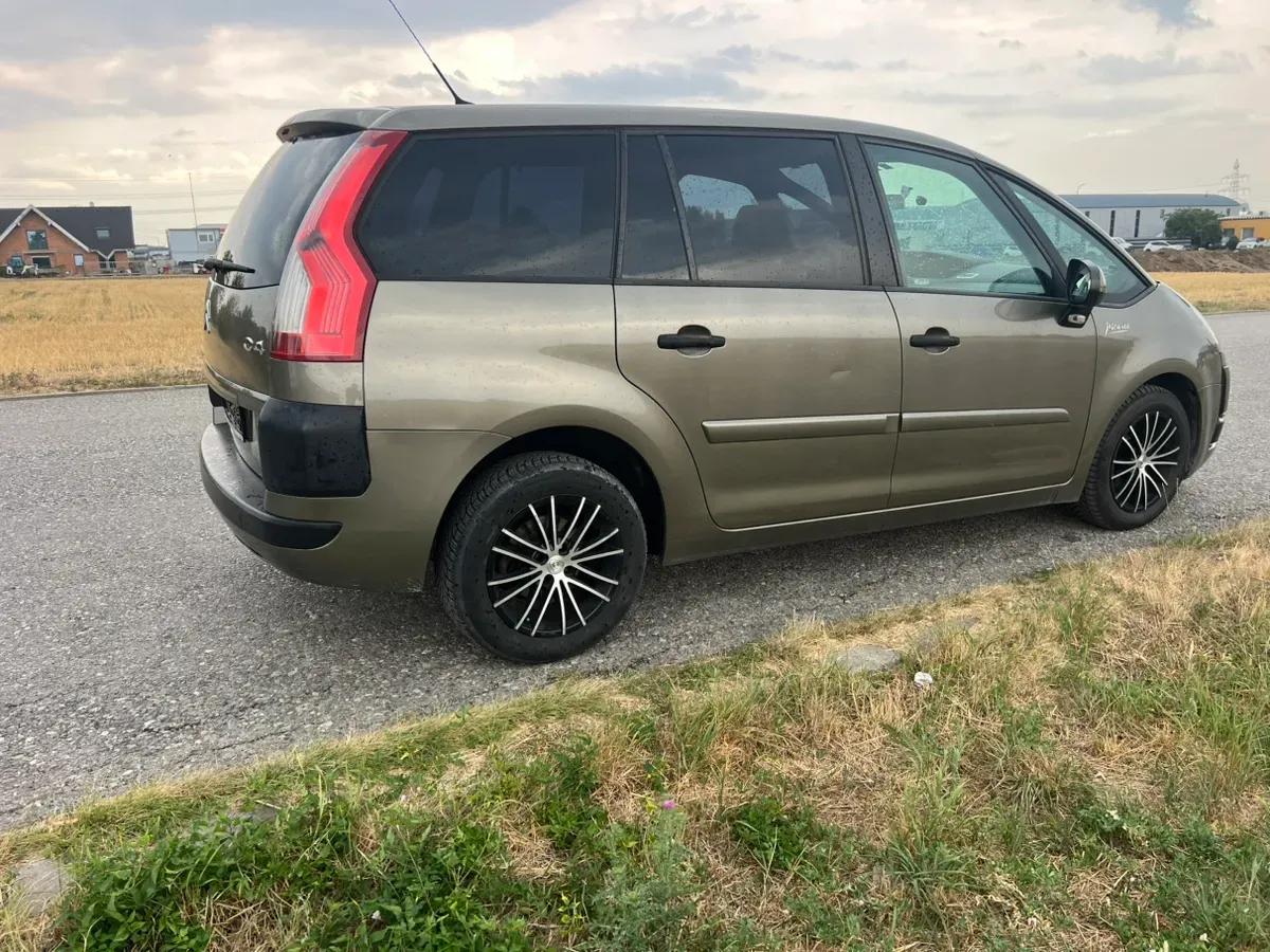 Citroen C4 Picasso 2007 photo 2