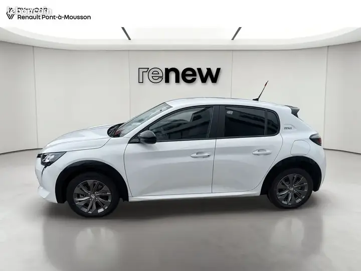 Peugeot 208 2026 photo 2