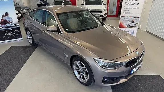 BMW 320 2015 photo 2