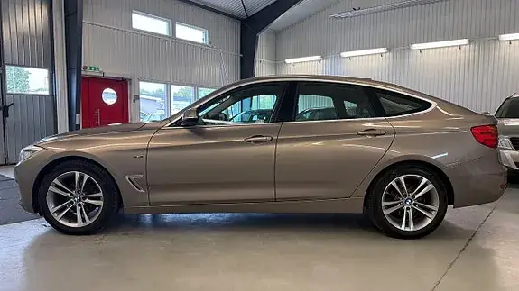 BMW 320 2015 photo 5
