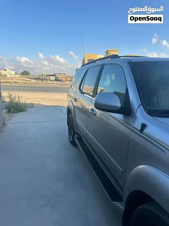 Toyota Sequoia 2004 photo 4