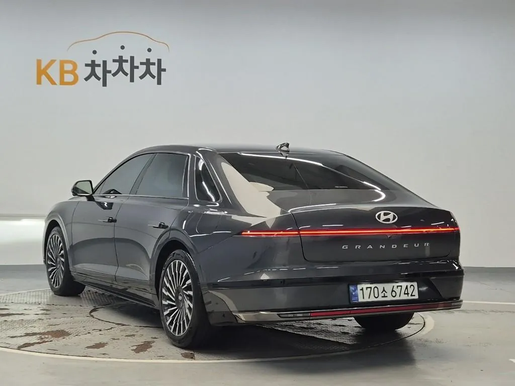 Hyundai Grandeur 2023 photo 2