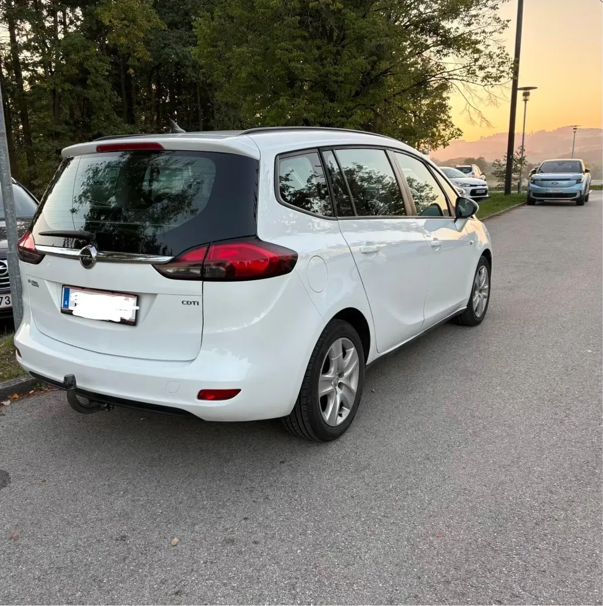 Opel Zafira 2013 photo 2