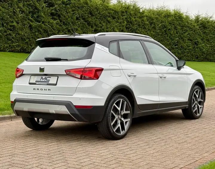 Seat Arona 2019 photo 3