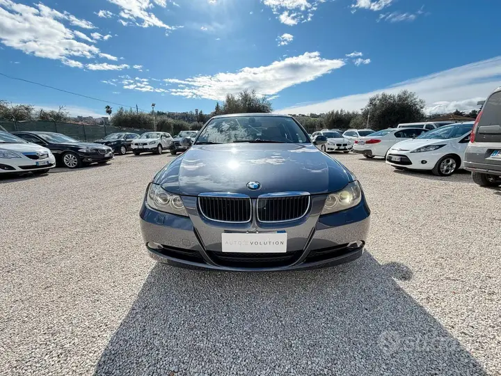 BMW 320D Touring 2006 photo 2
