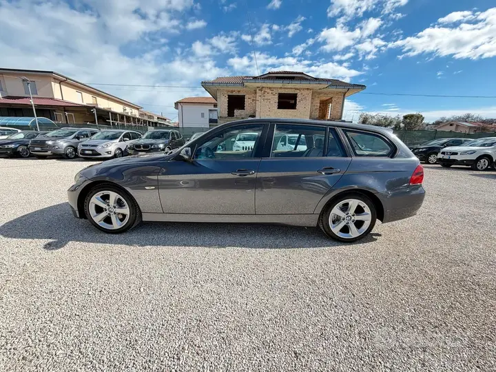 BMW 320D Touring 2006 photo 4