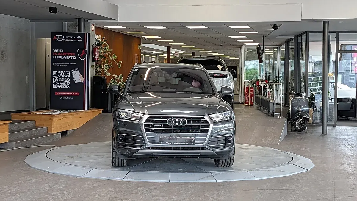 Audi Q5 2017 photo 2