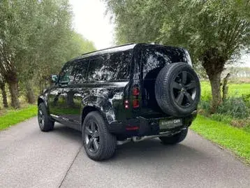 Land Rover Defender 2023 photo 3