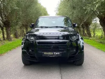 Land Rover Defender 2023 photo 2