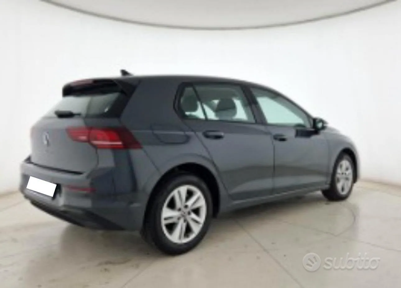 Volkswagen Golf 2025 photo 2