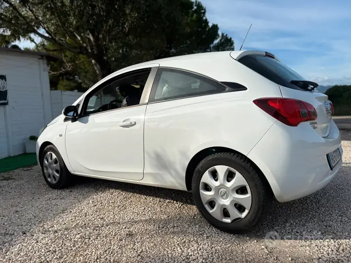 Opel Corsa 2018 photo 2