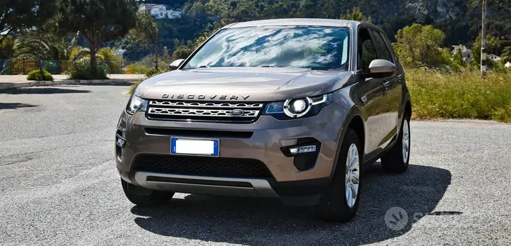 Land Rover Discovery Sport 2015 photo 3