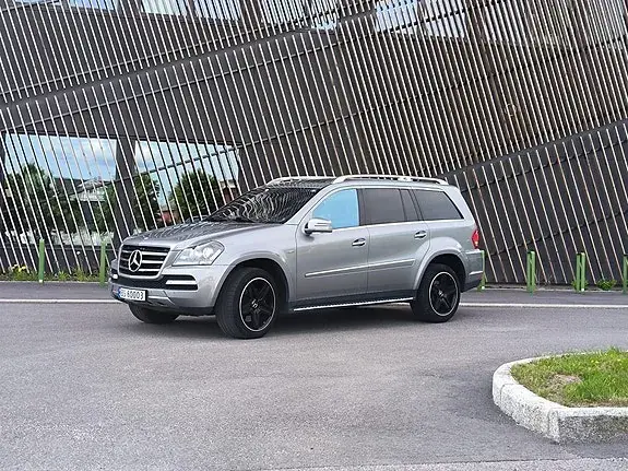 Mercedes-Benz Gl-Class 2011 photo 2