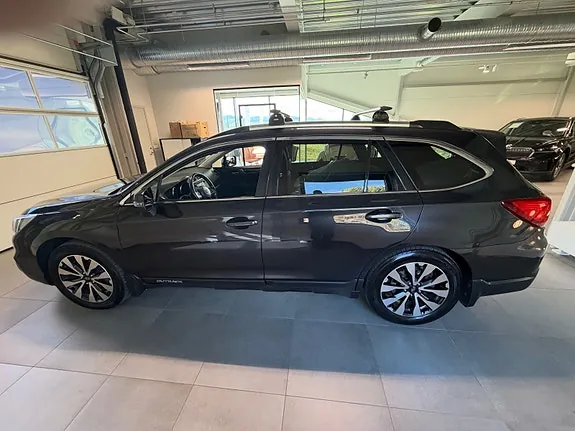 Subaru Outback 2016 photo 3