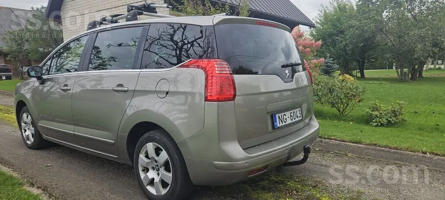 Peugeot 5008 2016 photo 2
