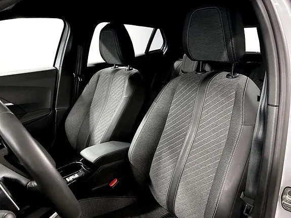 Peugeot 2008 2025 photo 5