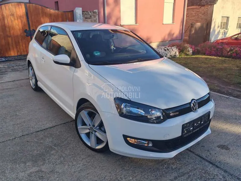 Volkswagen Polo 2011 photo 2