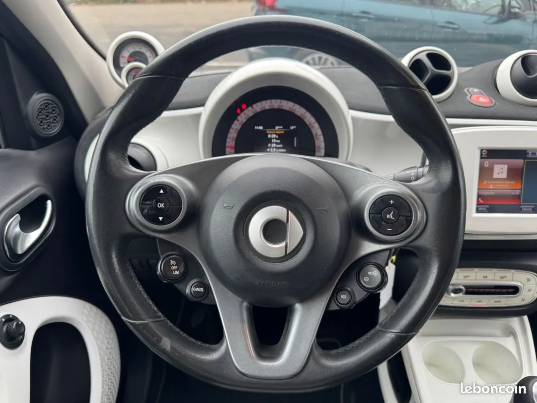 Smart Forfour 2015 photo 4