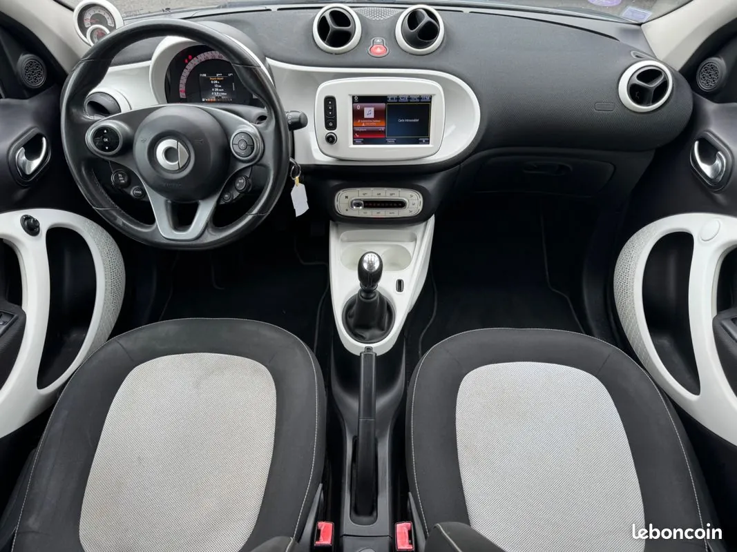 Smart Forfour 2015 photo 3