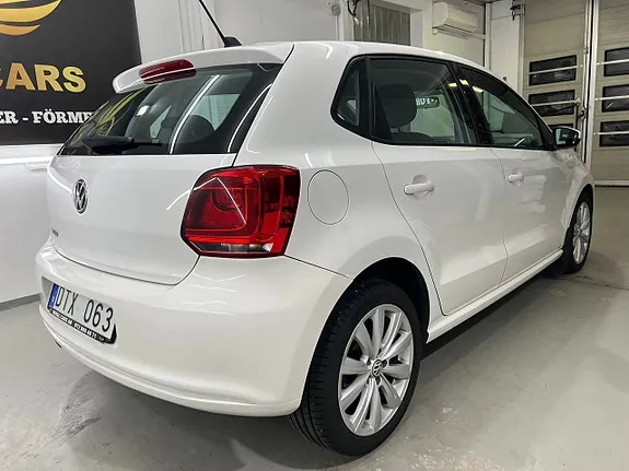 Volkswagen Polo 2010 photo 4