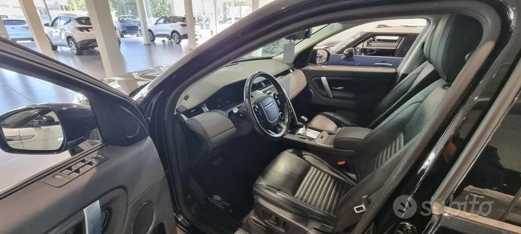 Land Rover Discovery Sport 2019 photo 2
