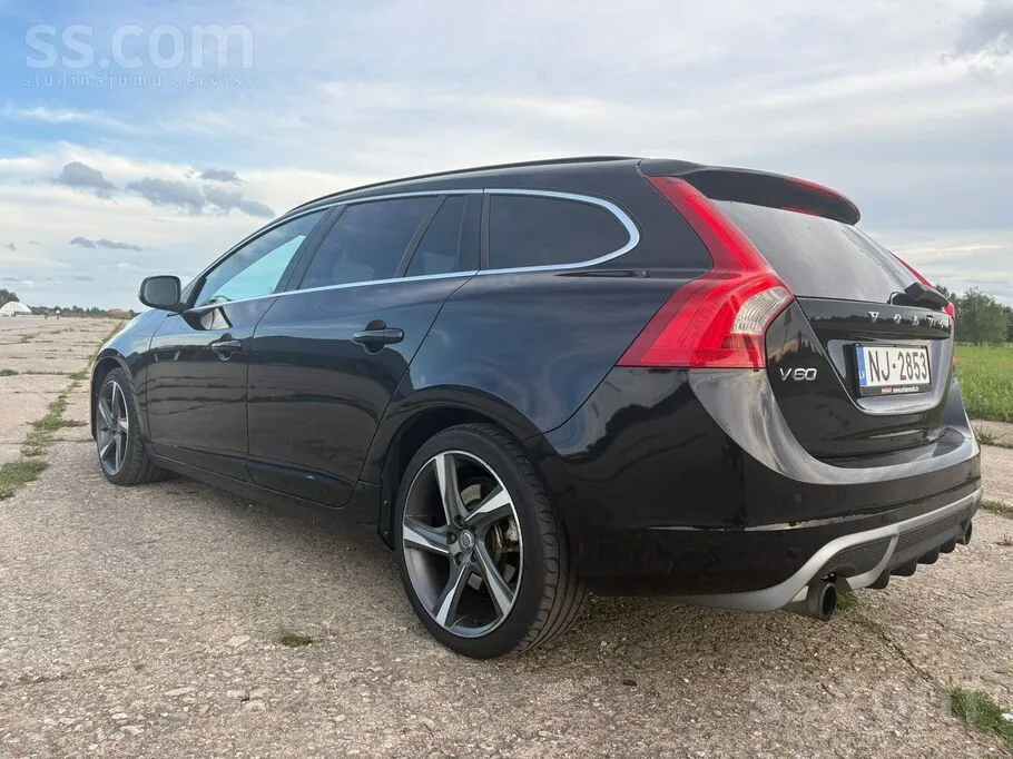 Volvo V60 2011 photo 4