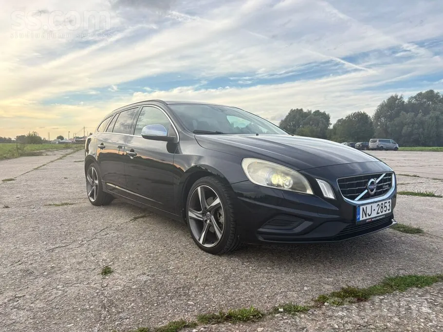 Volvo V60 2011 photo 2