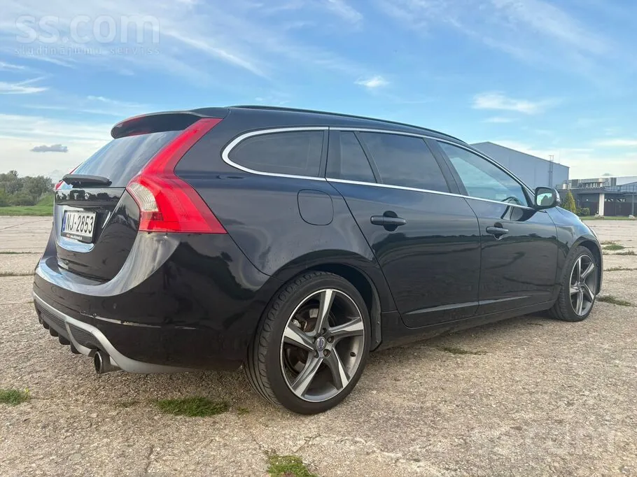 Volvo V60 2011 photo 3