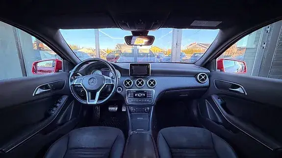 Mercedes-Benz A 180 2012 photo 5