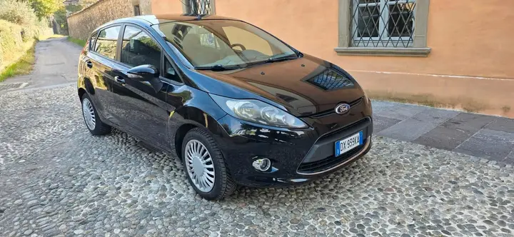 Ford Fiesta 2009 photo 3