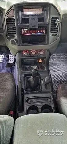 Mitsubishi Pajero 2004 photo 4