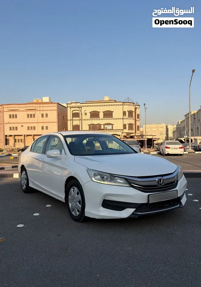 Honda Accord 2017 photo 2