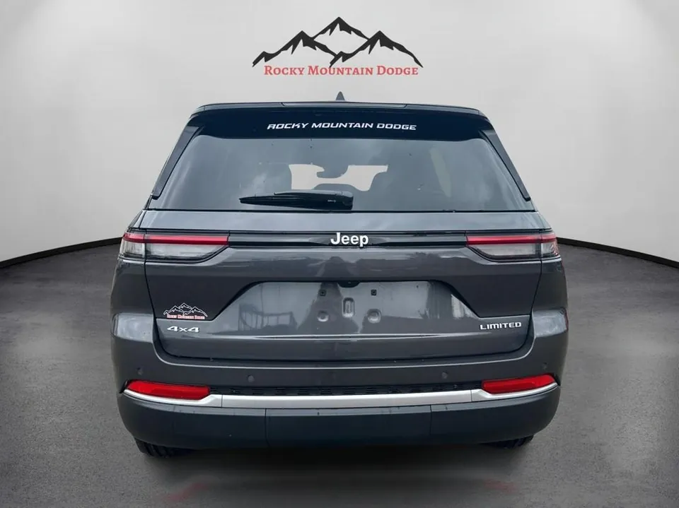 Jeep Grand Cherokee 2026 photo 3