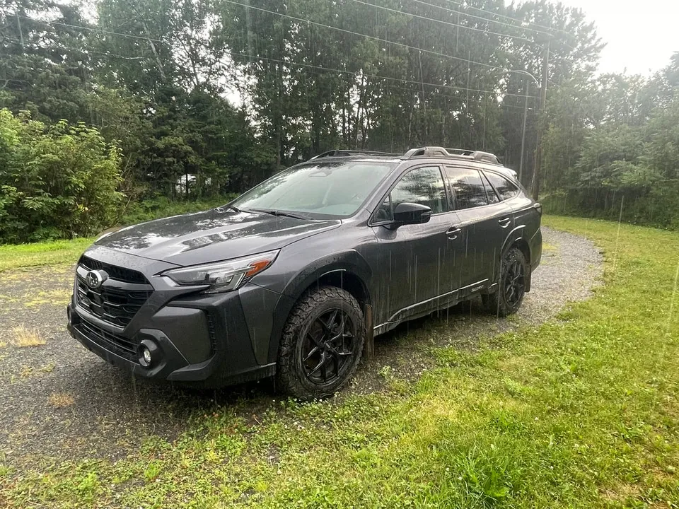 Subaru Outback 2025 photo 2