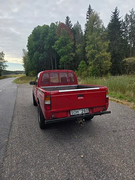 Mazda B2500 2001 photo 2
